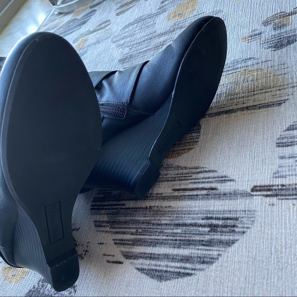 knee-high boots - Picture 5 of 5